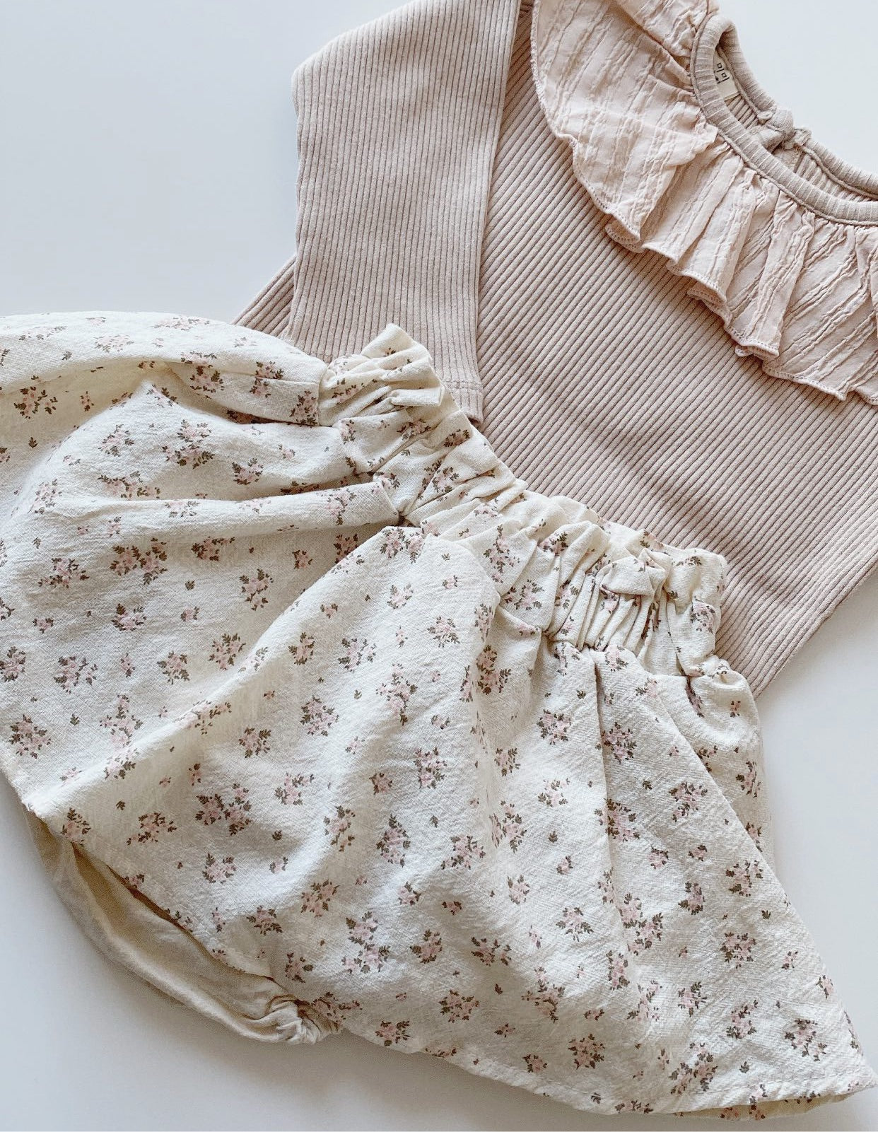 Rosy flower bloomer rok