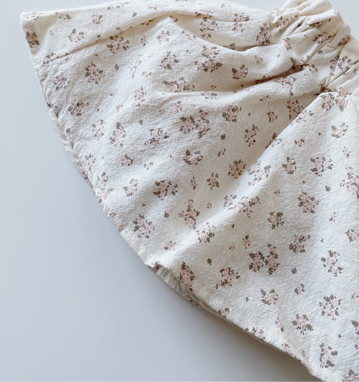 Rosy flower bloomer rok