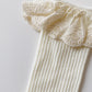 Creme broderie frill sokken